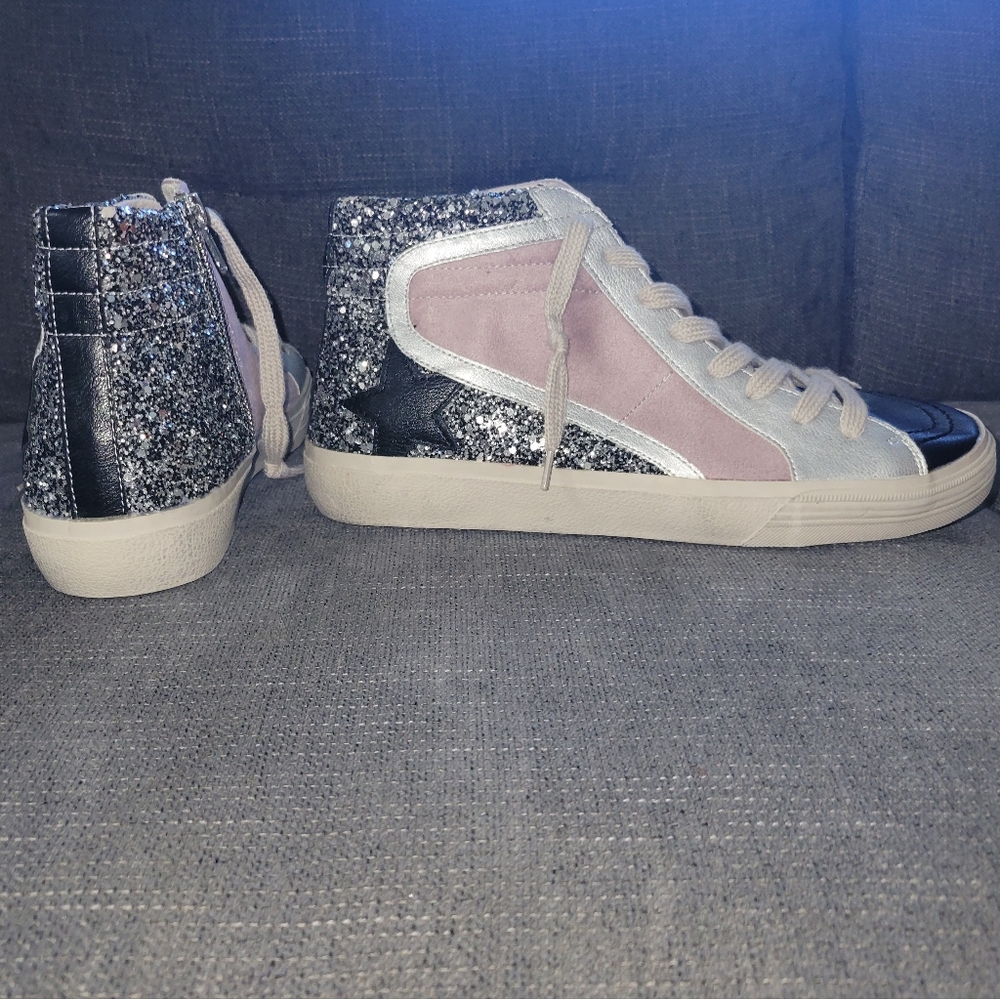 Stylish Women's High-Top Sneakers in Black, Silver, and Pink